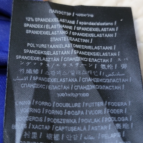 Guess Floral Twisted Keyhole Bodycon Dress - Picture 10 of 10